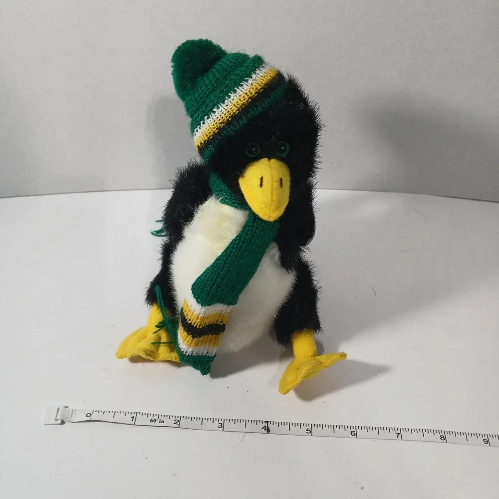 Ty 1993 Attic Treasure Waddlesworth The Penguin